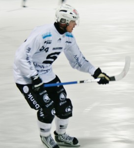 24 Mikael Nilsson